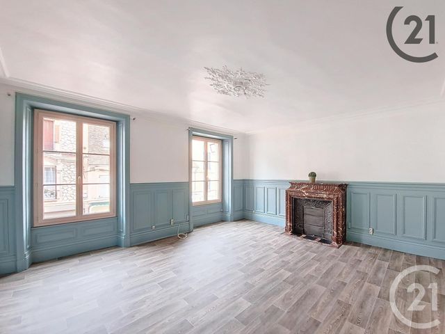 Appartement F2 à louer - 2 pièces - 50.7 m2 - MONTEREAU FAULT YONNE - 77 - ILE-DE-FRANCE - Century 21 Martinot Immobilier