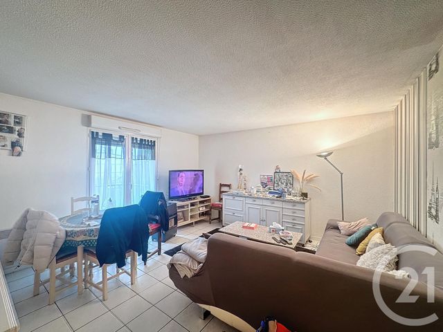 Appartement F2 à vendre MONTEREAU FAULT YONNE